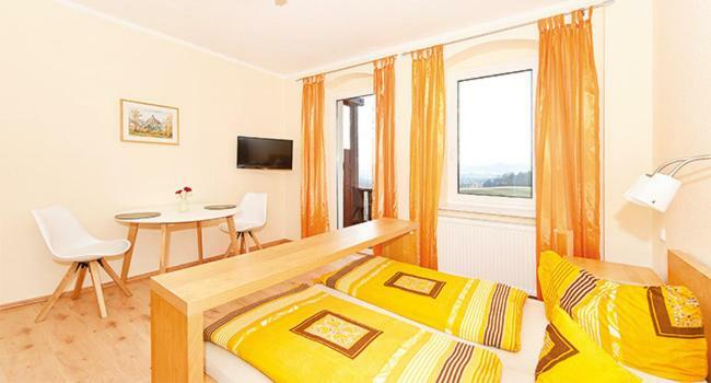 Panorama-Apartments Weinberghaus Mittelndorf Exterior foto